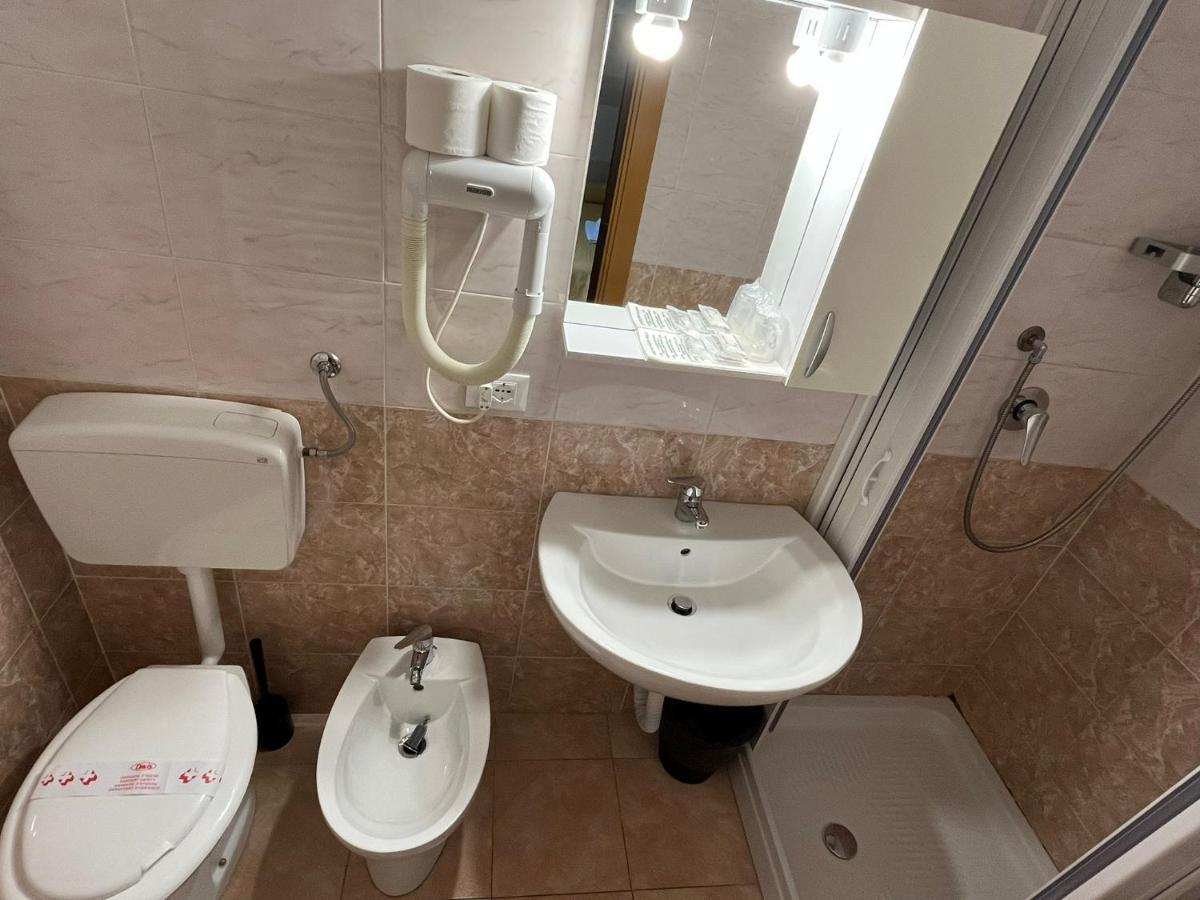 Hotel Villa Costa Celle Ligure Extérieur photo